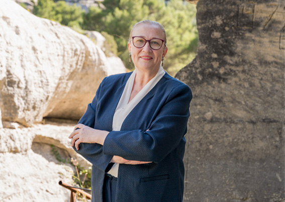Marie Agnès Charron Assistante / Secrétaire